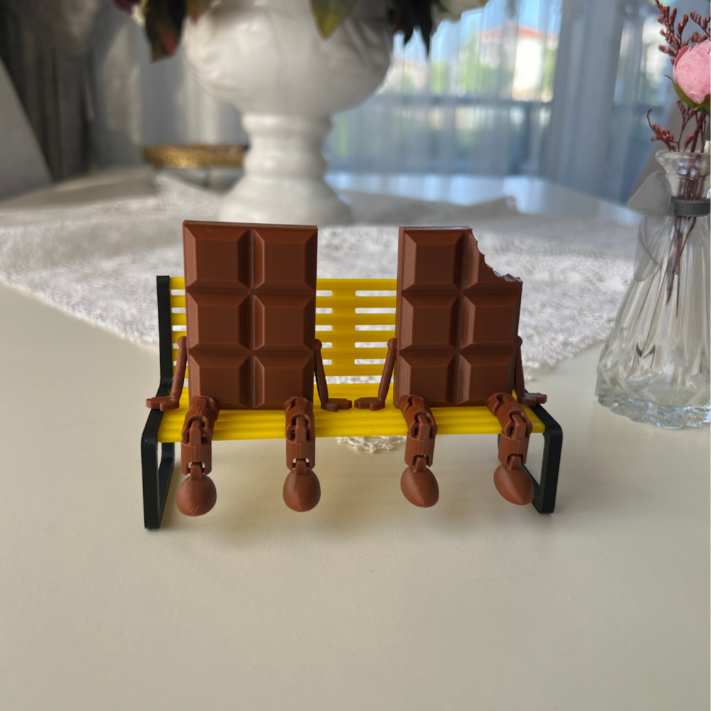 2'li Çikolata Barı Dekoratif Figür Seti - Isırılmış ve Bütün - Masaüstü Süs (Her biri 5.7 x 6.3 cm)